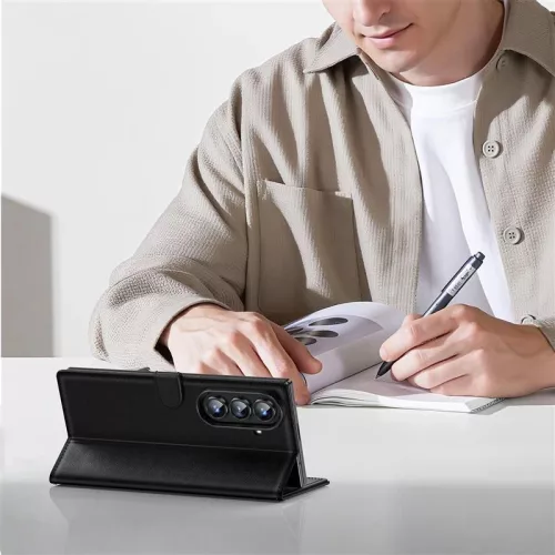 Tech-Protect Wallet kinyitható tok Samsung Galaxy Z Fold 7 - Fekete