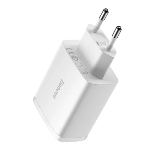 Baseus Kompakt Töltő adapter 3x USB 17W - Fehér