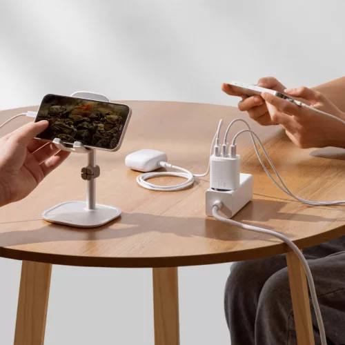 Baseus Kompakt Töltő adapter 3x USB 17W - Fehér