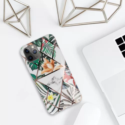 Virág mintás szilikon tok - iPhone 11