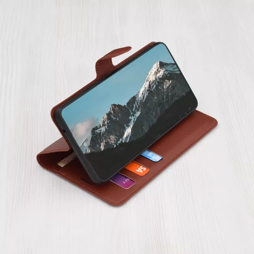 Google Pixel 9 Pro / 9, Kinyitható kártyatartós Ökobőr tok állványfunkcióval - Barna - Techsuit Leather Folio
