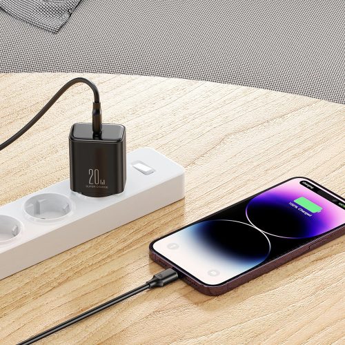Joyroom JR-TCF06 USB-C PD fast charger 20W  - fekete