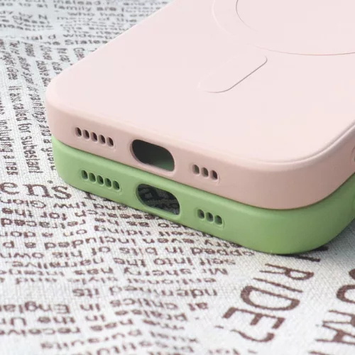 Szilikon Magsafe rózsaszín tok (iPhone 14 Pro)