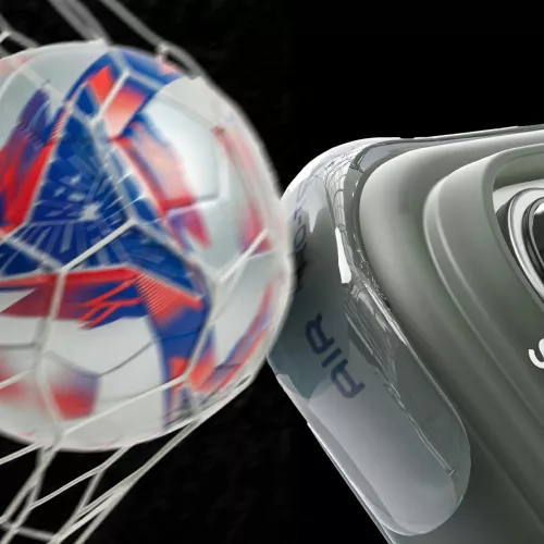 Torras - Ostand Q3 Air Football Series - iPhone 17 Pro / iPhone 18 Pro - Iron